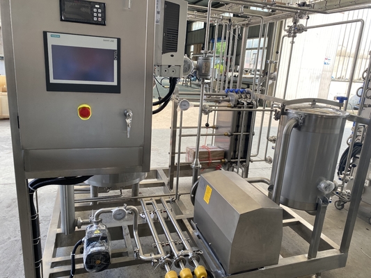 500-20000L / H PLC 500-20000L / H 살균기와 함께 사용자 정의 500-20000L / H 살균기 사과 / 오렌지 / 코코넛 처리 라인 SUS304 / 316